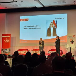 ```🎉✨ Was für ein Wochenende in Salzburg! ✨🎉Der 35. ASKÖ Bundestag hat uns allen gezeigt, warum der Arbeitersport in Österreich so stark ist – und das liegt an Menschen wie euch! 💪❤️Ein riesiges Glückwunsch an den neu gewählten ASKÖ Vorstand! 🙌 Besonders stolz sind wir auf unsere Wienerin Mag. Petra Huber – eine wahre Ikone der österreichischen und europäischen Paralympischen Bewegung. Danke, Petra, dass du weiterhin deine Energie, deine Leidenschaft und dein Herz für den Sport einbringst. Du bist eine Inspiration für uns alle! 🦋🏅Und die Visionen, die Abg. z. NR a.D. Hermann Krist für die nächsten 4 Jahre präsentiert hat? Wir sind mehr als bereit! 🚀 Die Zukunft des ASKÖ leuchtet heller denn je, und wir können es kaum erwarten, gemeinsam Großes zu bewegen.Der Arbeitersport lebt – und wie! 💥#ASKÖ #ASKÖBundestag @austrian_paralympic_committee @cesarvalentim @hermannkrist